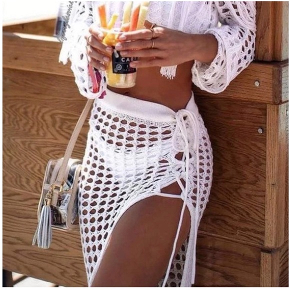 Open Knit Lace-Up White Cover-Up Skirt NEW - Picture 5 of 7